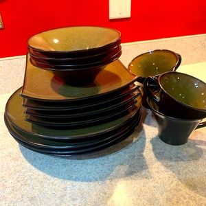 Modern four plate setting.